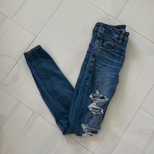 ⭐️American Eagle Ripped Skinny Jeans